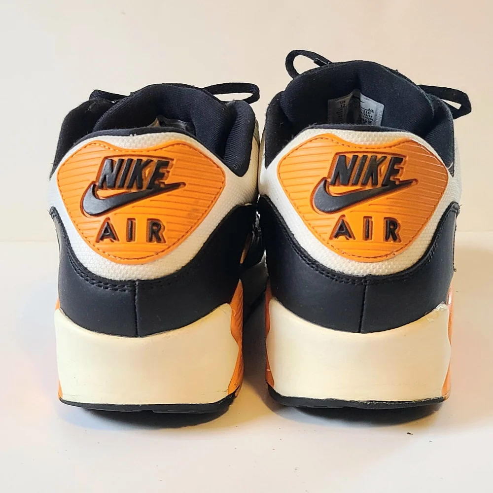 Nike Air Max Sneakers in Orange and Teal - Picture 4 of 8